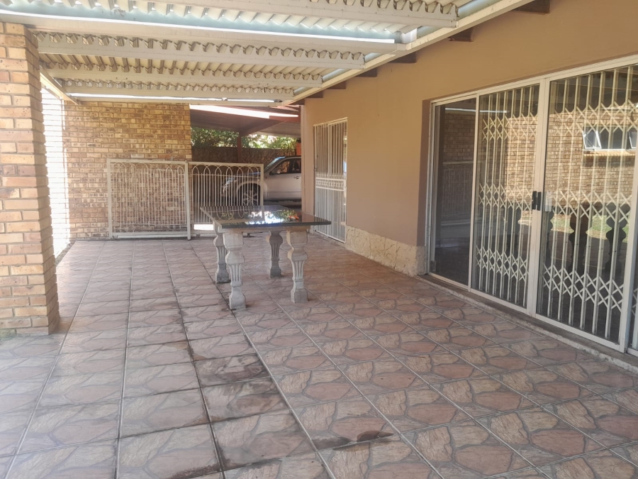 3 Bedroom Property for Sale in Bodorp North West